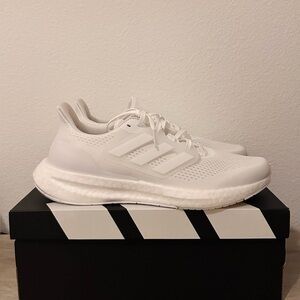 BRAND NEW!!!
DROP YOUR OFFER!!!
ADIDAS PUREBOOST 23
10M US